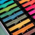 Mont Marte Soft Pastels- Tin Box, Signature 24pc - Image 5