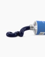 Camel Artist Oil Colours Individual tube of Ultramarine Blue in 20 ml - Image 2